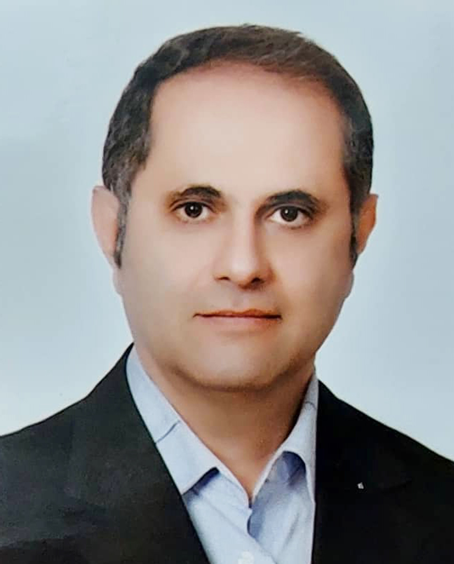 محسن آیتی