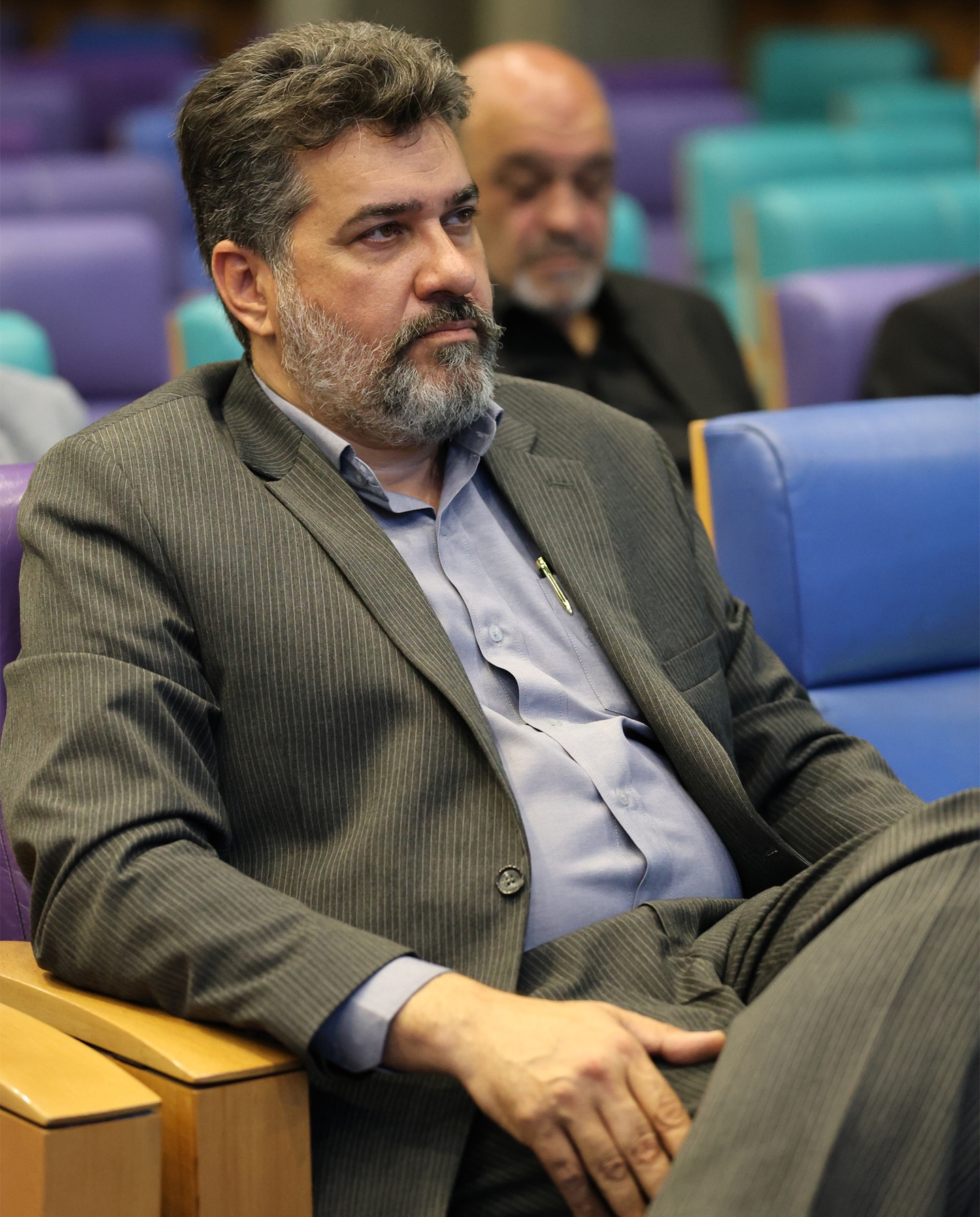 شاهرخ پوستی